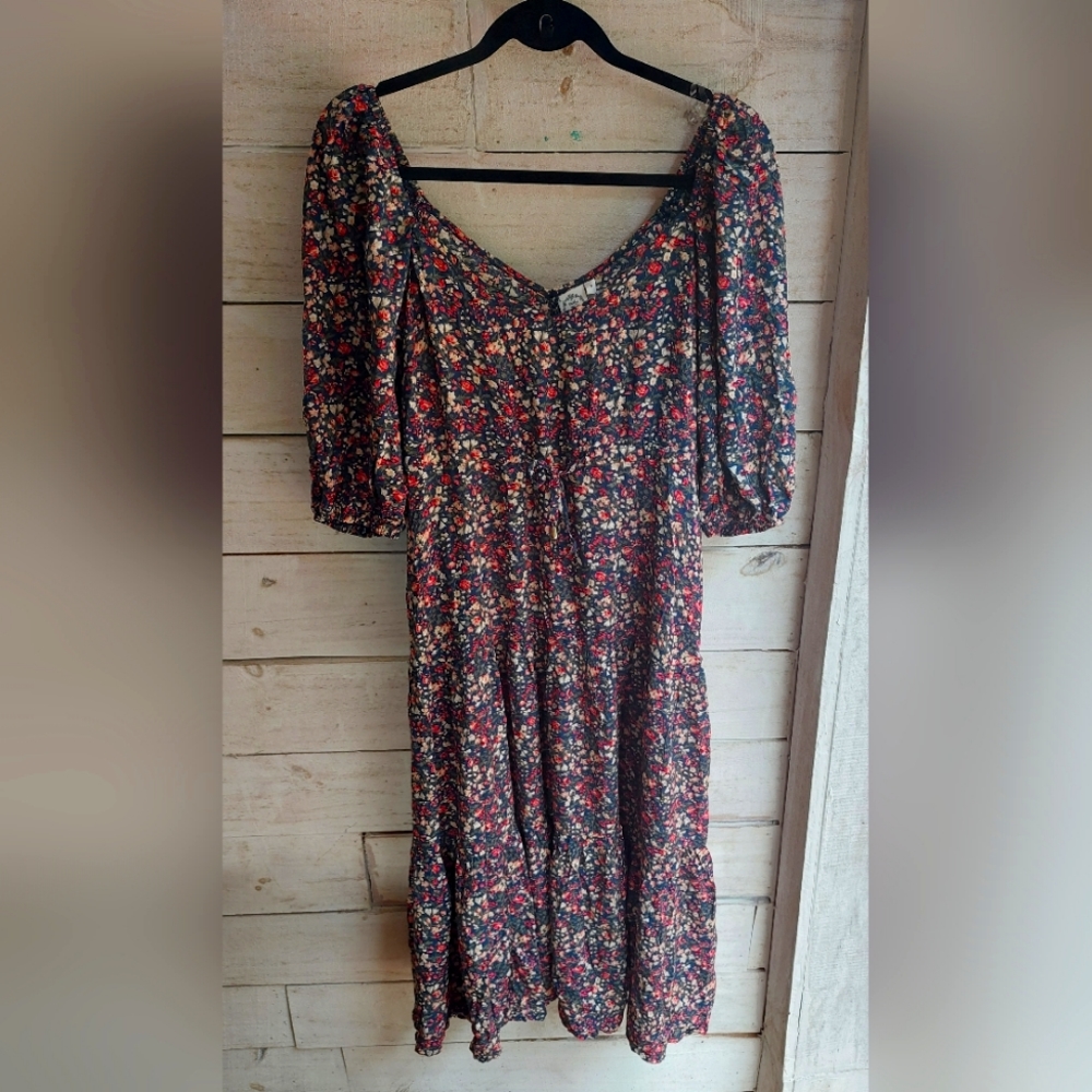 Silver Wishes Womens Dress floral